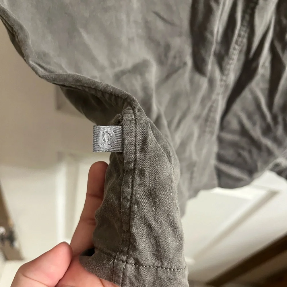 Lululemon City Stroll Jacket - Size 4 - Grey Sage - Picture 10 of 12